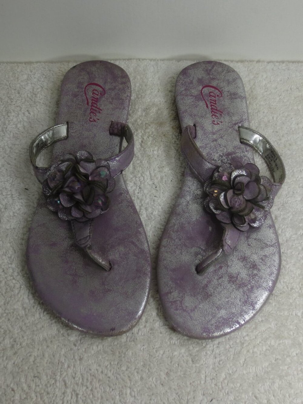 Candie's Shoes Lavender Boho Flower Faux Leather Comfy Thong Sandals Size S 5-6